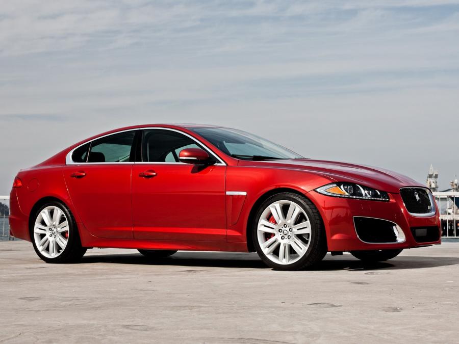  Jaguar XFR 2011 года  (US) (фото 11 из 12)